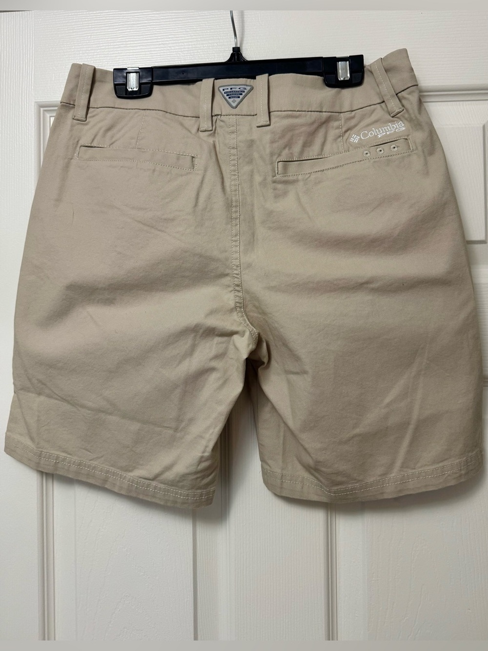 Columbia Women's Khaki Stretch Shorts - Picture 2 of 2